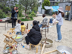 E-Parkで遊ぶ親子